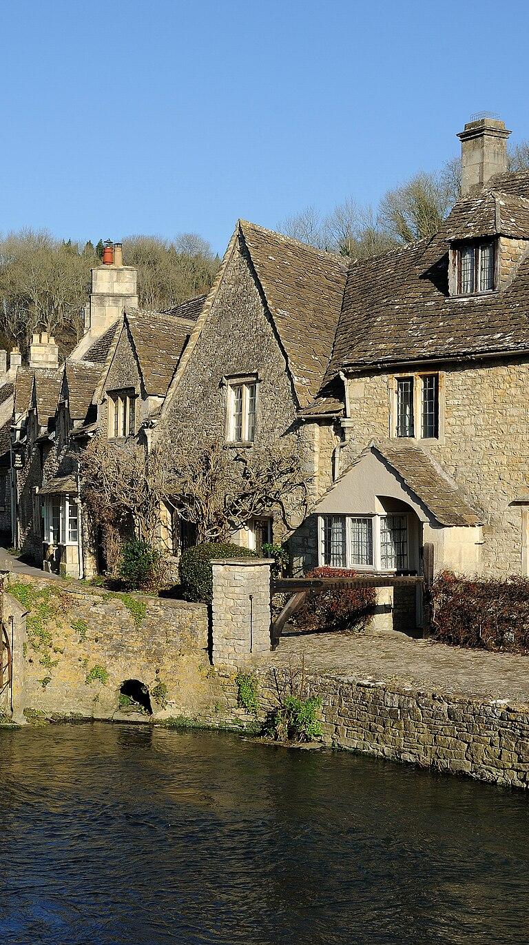 Cotswolds villages by car — The Cotswolds, England